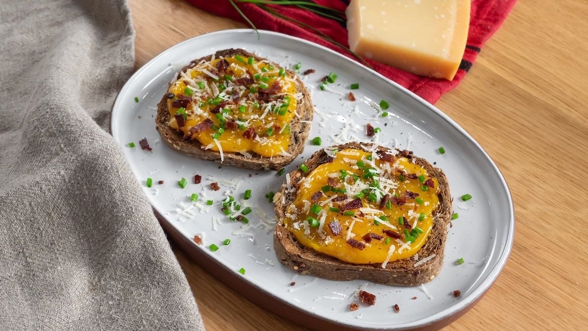 Une tartine d'œuf confit ? On dit oui, c'est vraiment trop bon et facile à faire !