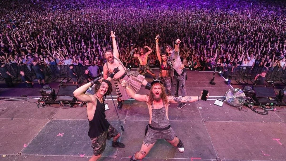 Le groupe Shaka Ponk met un terme à sa carrière après un dernier concert chargé d'émotion