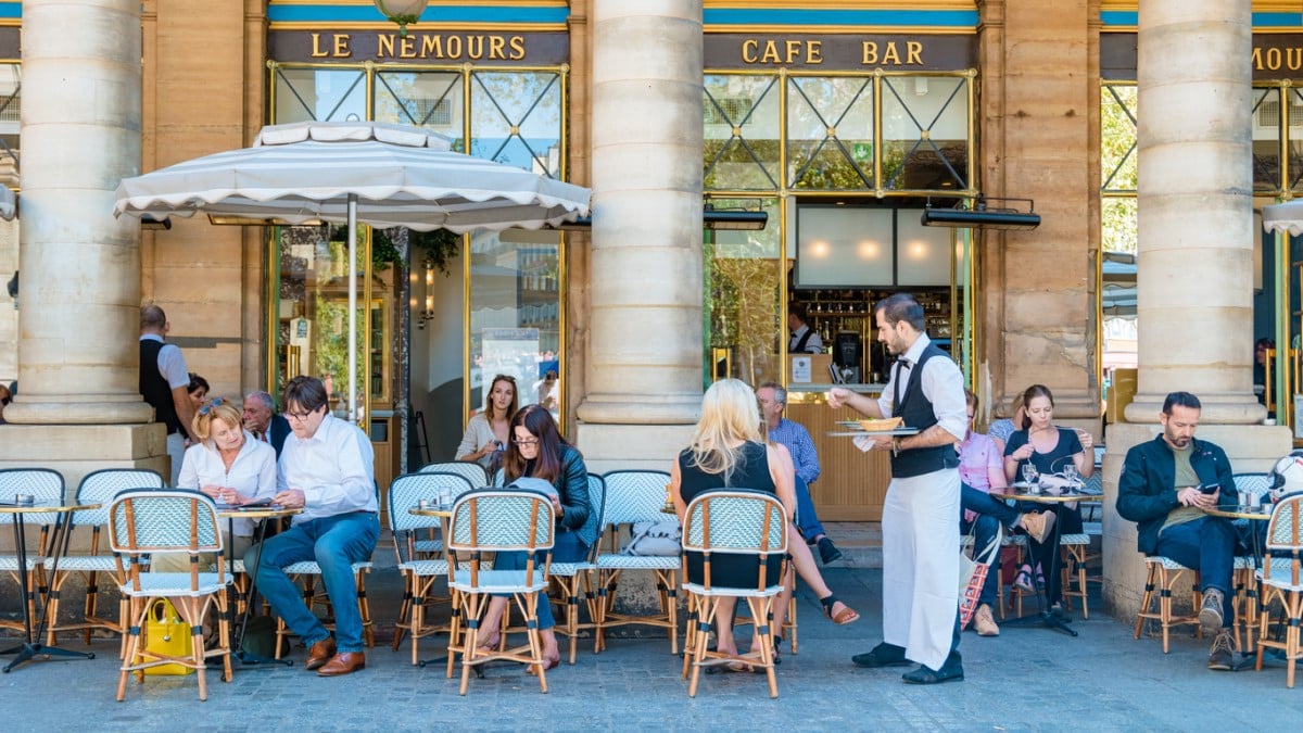 Ces 4 coutumes françaises uniques vont choquer les touristes pendant les JO de Paris