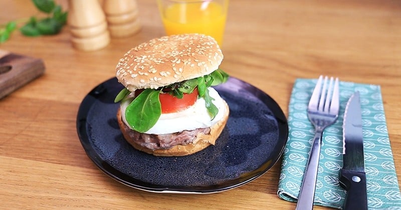 Dégustez les burgers mozzarella basilic aux saveurs d'Italie au pain hamburger Jacquet et régalez-vous! 