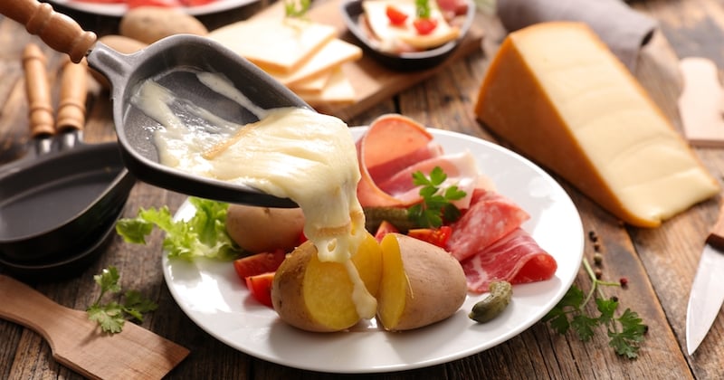 Raclette : voici comment calculer la quantité idéale de chaque ingrédient !