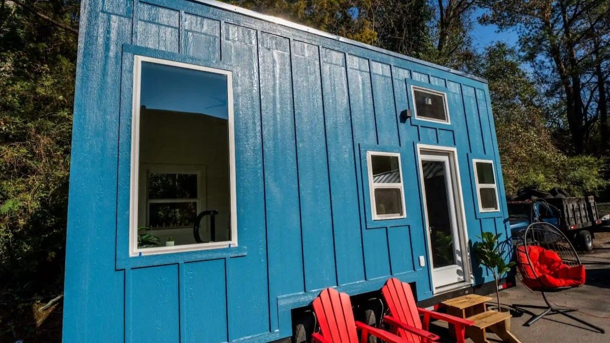 Cette adorable tiny house vendue 48 000 € par Dragon Tiny Homes va vous surprendre par son intérieur astucieux