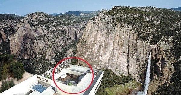 Ils veulent construire un restaurant dans le vide et les images sont vraiment époustouflantes... Ne cliquez pas si vous avez le vertige !