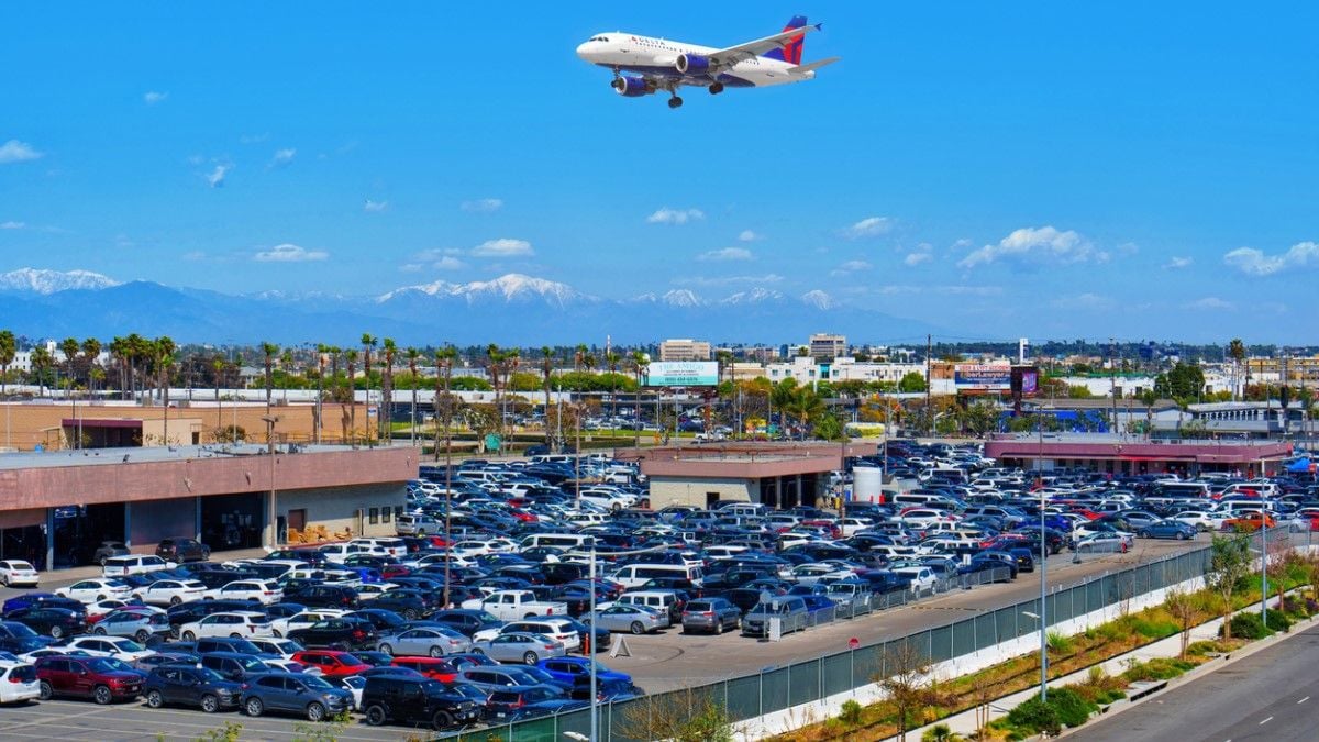 Il gare sa voiture sur un parking privé pendant ses vacances et la retrouve avec... 750 km de plus au compteur