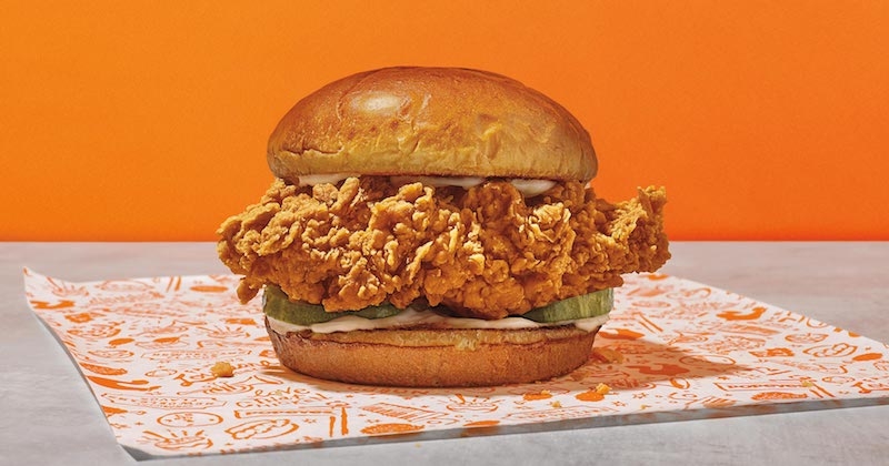 Napaqaro (ancien groupe Buffalo Grill) annonce l'arrivée de la franchise au poulet Popeyes en France !