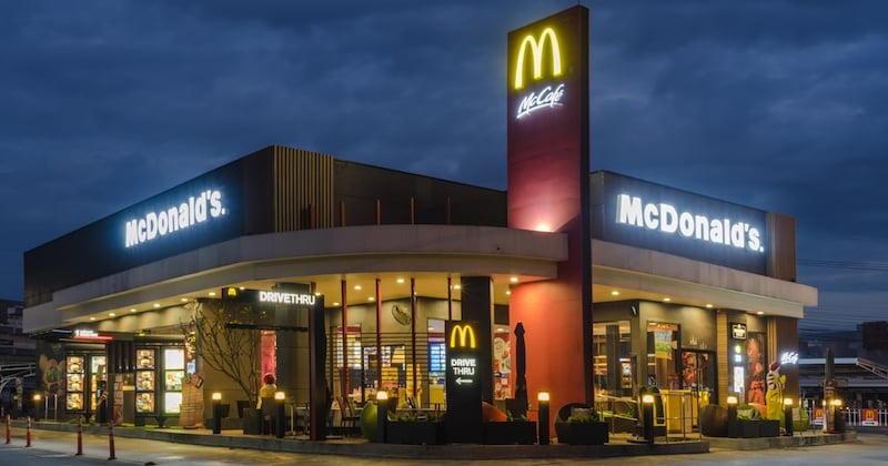 Mcdonald's : après 42 ans d'existence, ce burger mythique va définitivement disparaître de la carte !