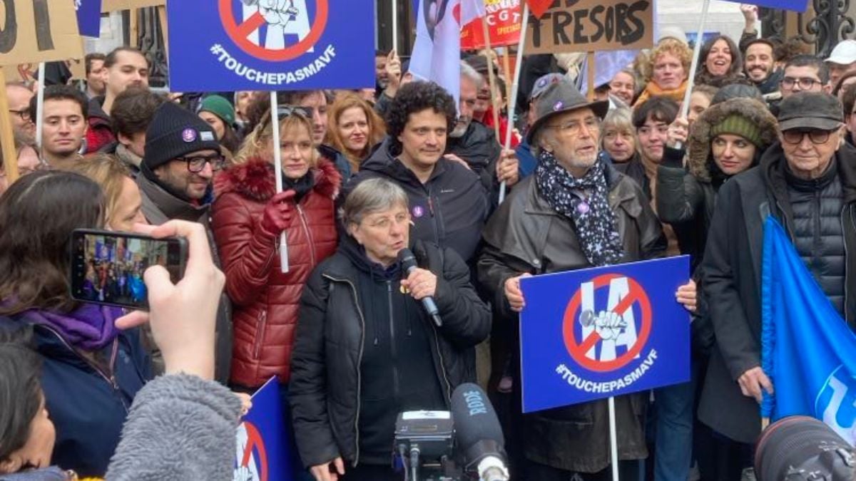 Touche Pas Ma VF ! Les comédiens de doublage se mobilisent à Paris contre l'IA