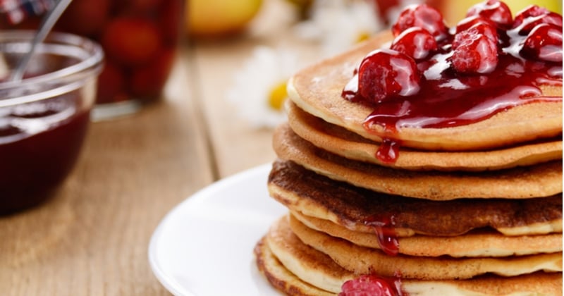 Pancakes au coulis de framboise