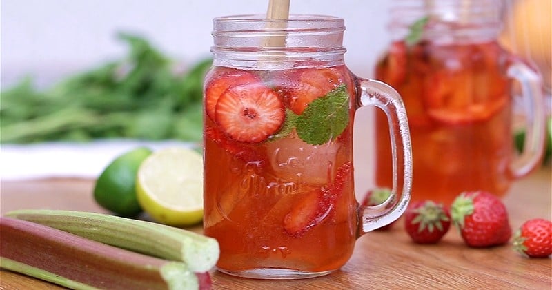 Innovez avec cette recette de cocktail à la vodka, à la fraise et au cidre rosé