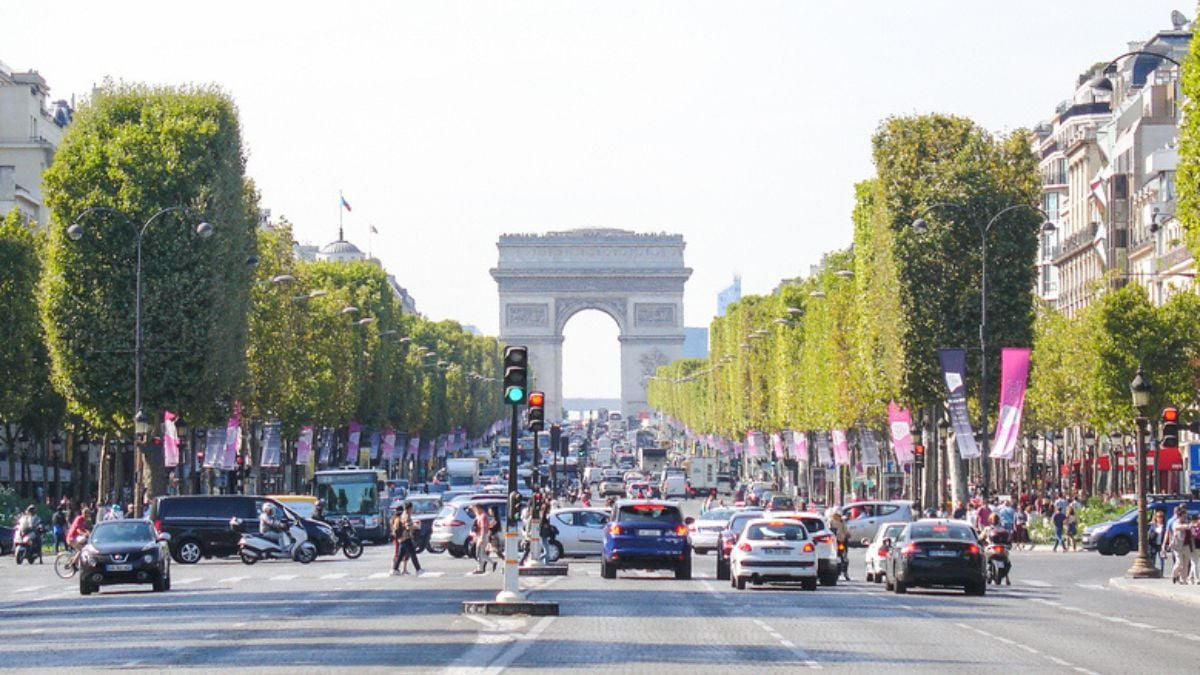 L'avenue des Champs-Élysées à Paris