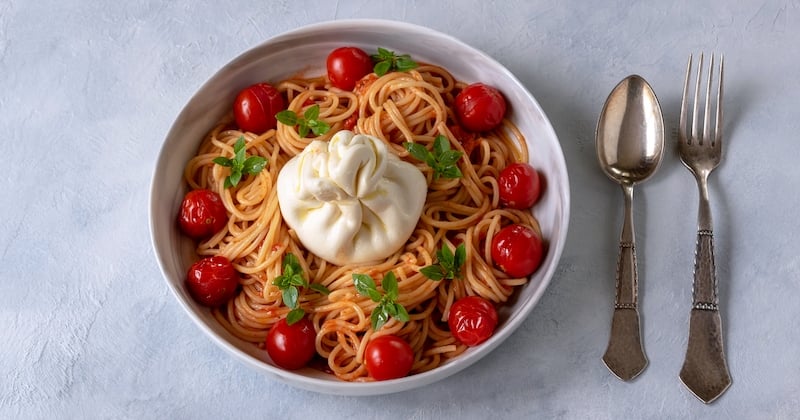 Spaghetti caramélisés au balsamique et burrata