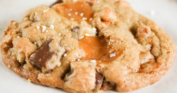 Cookies au caramel et noix de pécan