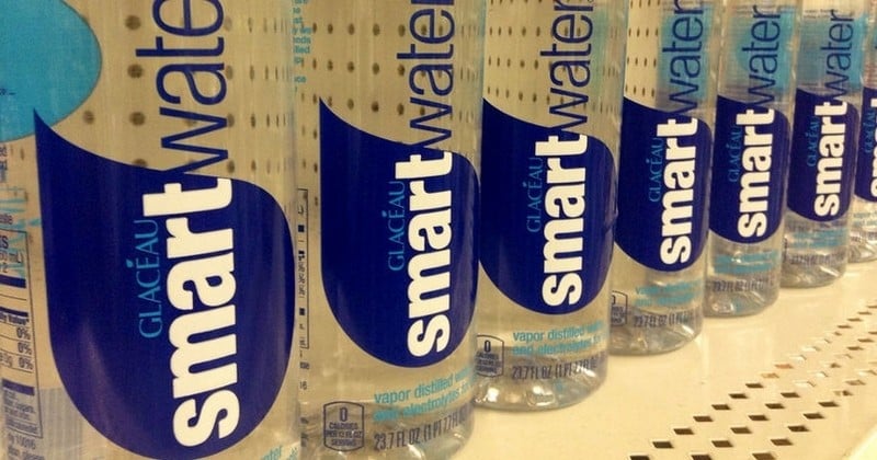 Smartwater, l'eau de la marque Coca Cola, va être commercialisée en France !