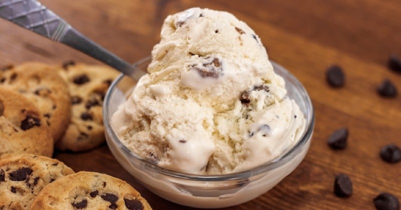 Autorisez-vous un petit craquage avec la glace cookie dough !