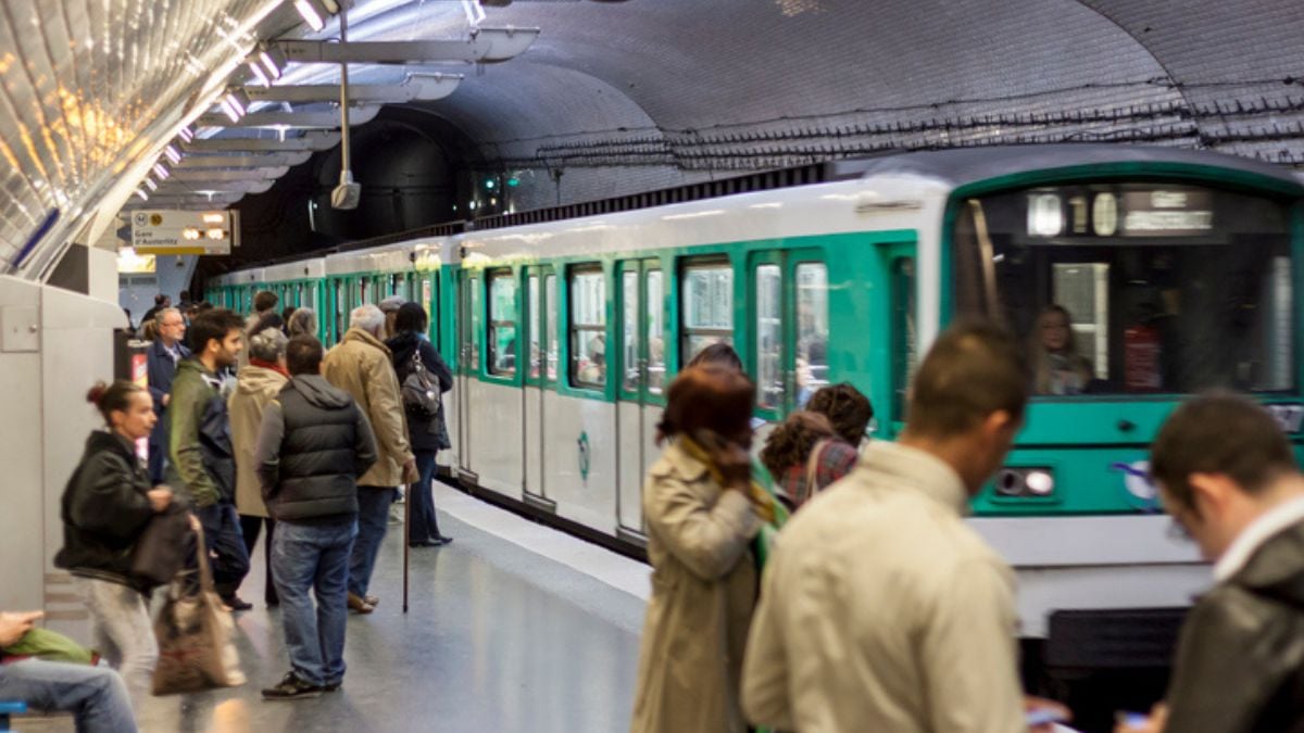 Voici les comportements gênants qui rendent fous les usagers dans le métro parisien