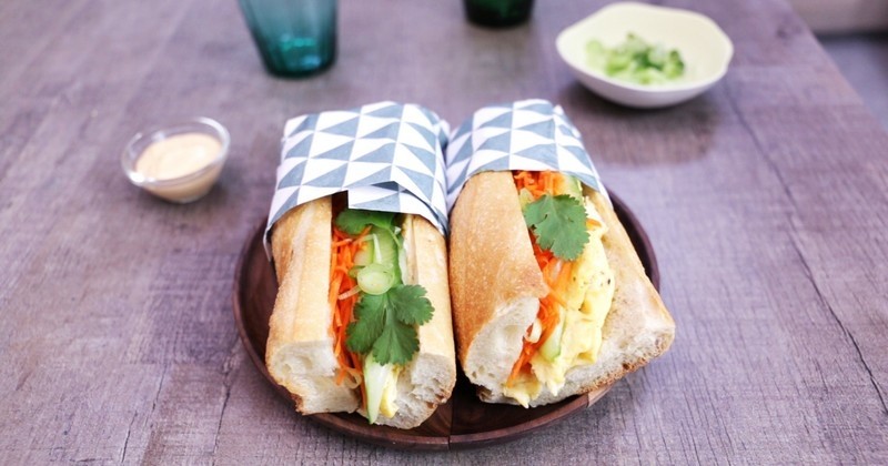Réalisez un Bánh mì, sandwich vietnamien aux carottes Bonduelle et au concombre !