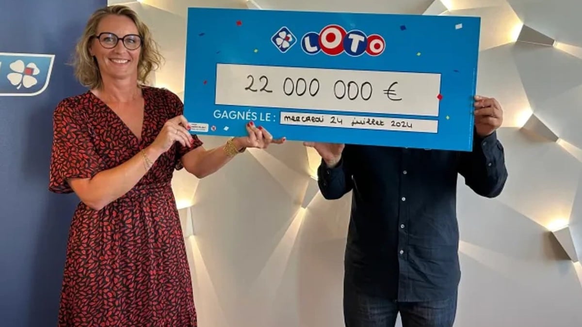 En rentrant de vacances, il découvre qu'il a gagné le plus gros jackpot de 2024 au Loto... et prend une décision radicale