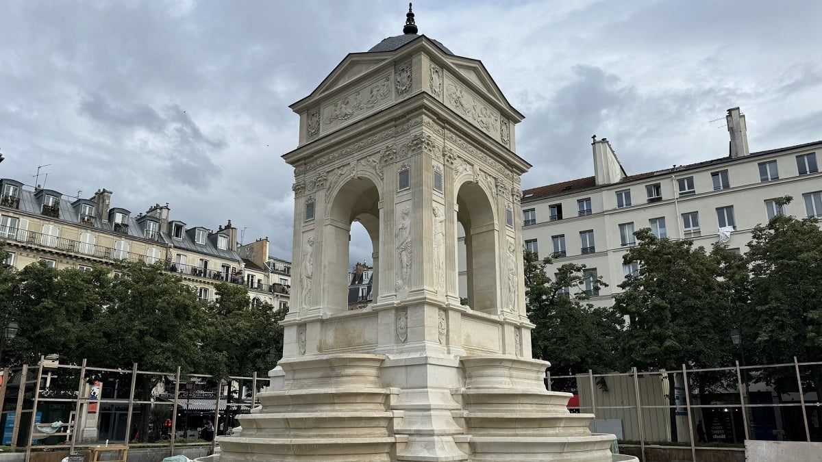 Paris : après un an de rénovation, la fontaine des Innocents redevient « un décor de carte postale » pour accueillir les JO