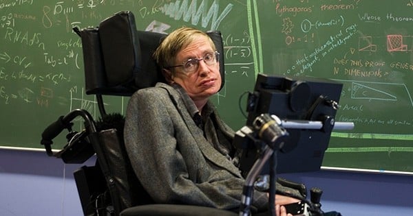 L'éminent physicien Stephen Hawking avertit l'humanité du danger potentiel qu'elle encourt  à essayer de contacter les extraterrestres par tous les moyens