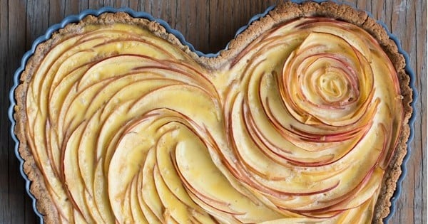 Tarte aux pommes en forme de coeur !