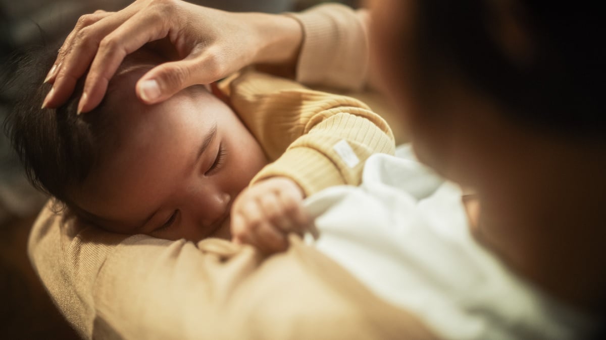 Une maman choisit ce prénom mixte pour son fils, les internautes la supplient de changer d'avis