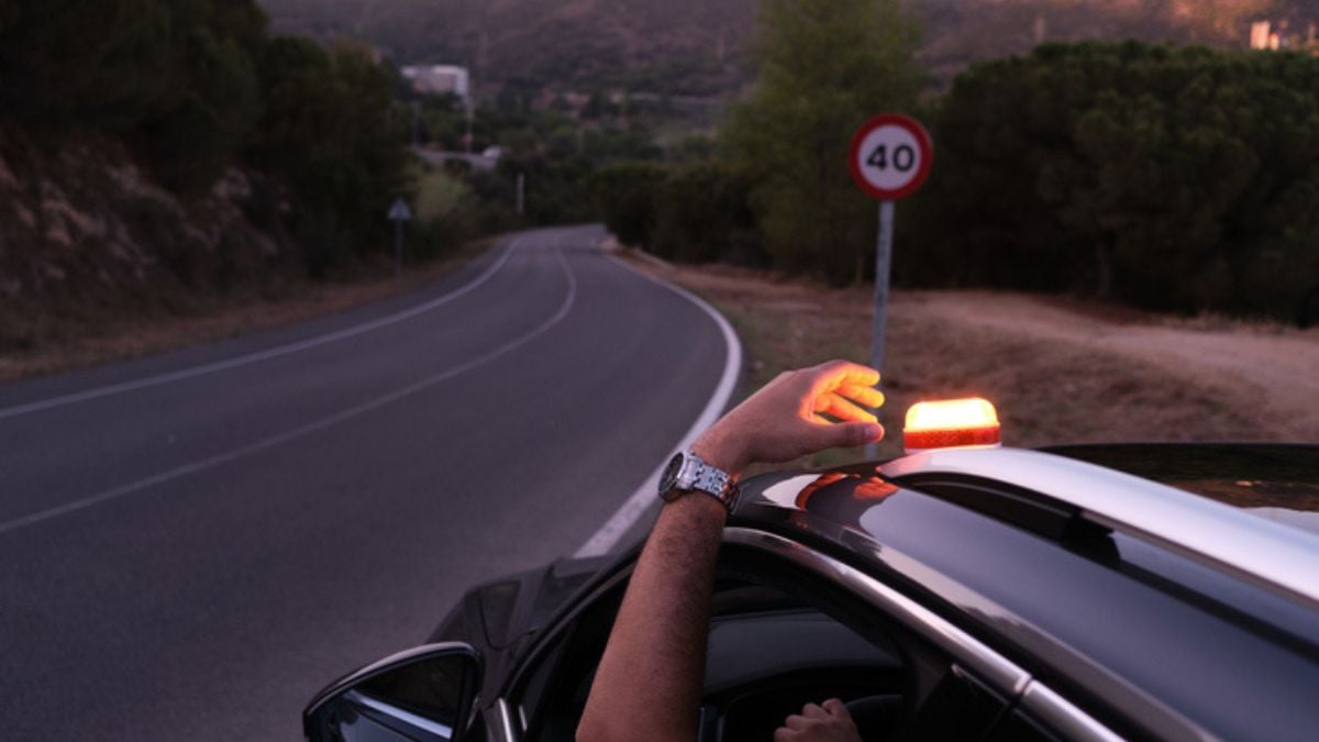 Le gyrophare orange bientôt obligatoire pour circuler en Espagne, la France suivante ?