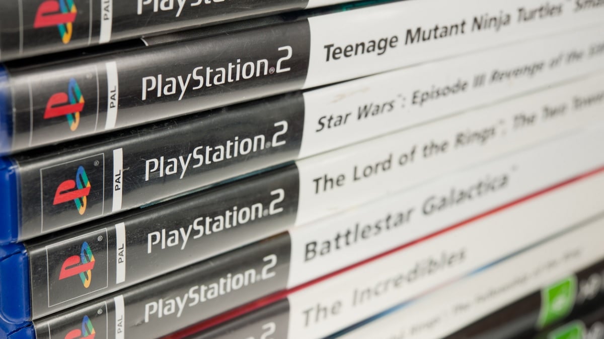 piles de jeux vidéo sur PlayStation 2