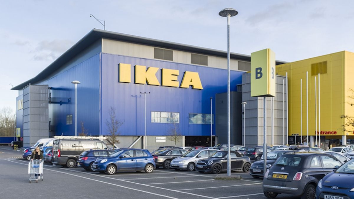 Voici combien gagne un employé d'Ikea en Suisse par rapport à la France