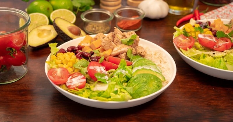 Il est temps de vous surpasser avec ce burrito bowl de dinde marinée !