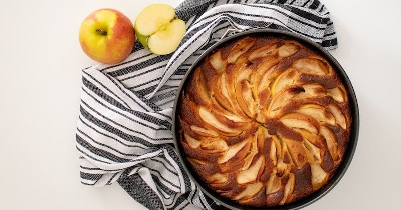 Gâteau aux pommes moelleux de Cyril Lignac