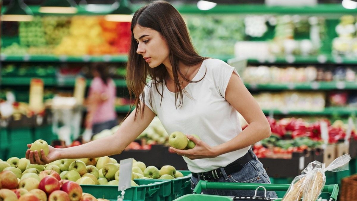 Les Français achètent de moins en moins de fruits et légumes, et il y a une raison à cela