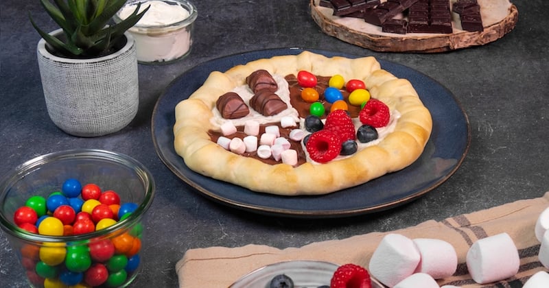 Une pizza pour le dessert ? Osez l'originalité de cette pizza sucrée ultra-gourmande !