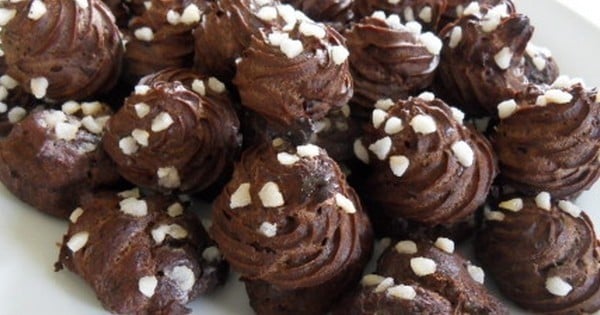 Le goûter du jour : les chouquettes tout en chocolat ! 