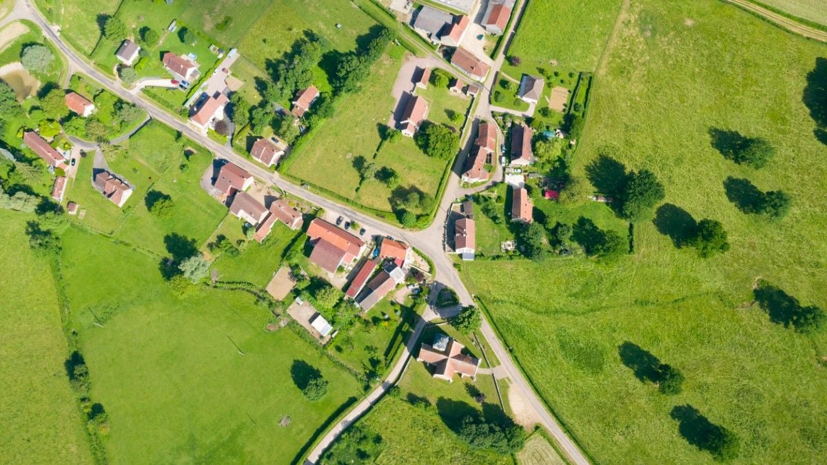 Une femme de 89 ans lègue 2 millions d'euros à sa commune, mais seulement à deux conditions