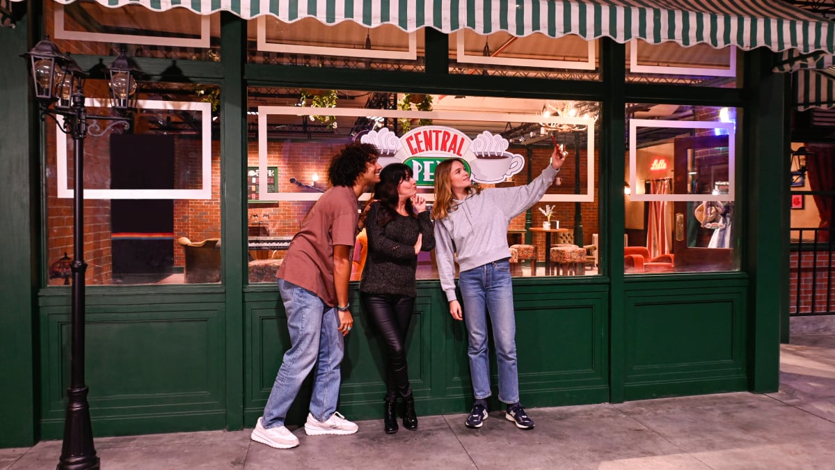 Le Central Perk recréé dans The Friends Experience