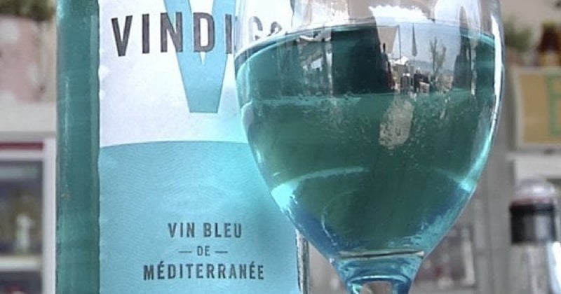 Ni blanc, ni rouge, découvrez le vin bleu à la couleur naturelle qui espère concurrencer le rosé !