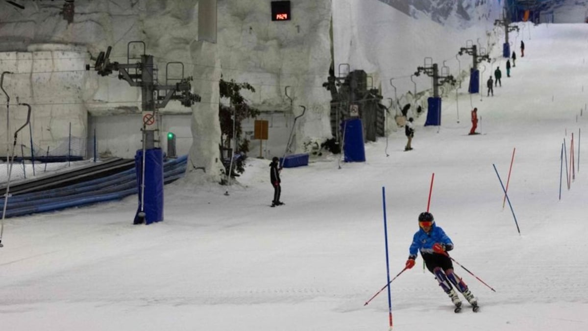 À Madrid, il est possible de faire du ski dans un centre commercial quand il fait... 34°C dehors !