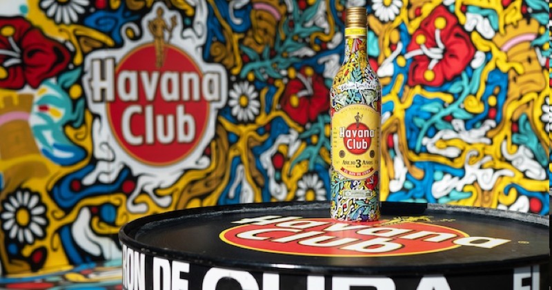 Havana Club dévoile une nouvelle bouteille dessinée par le street artist Bebar