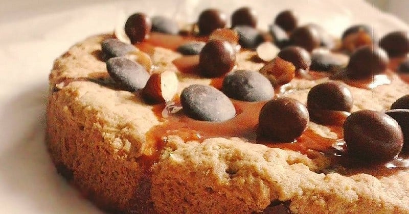 Réalisez un cookie XXL riche en chocolat et en caramel beurre salé  !