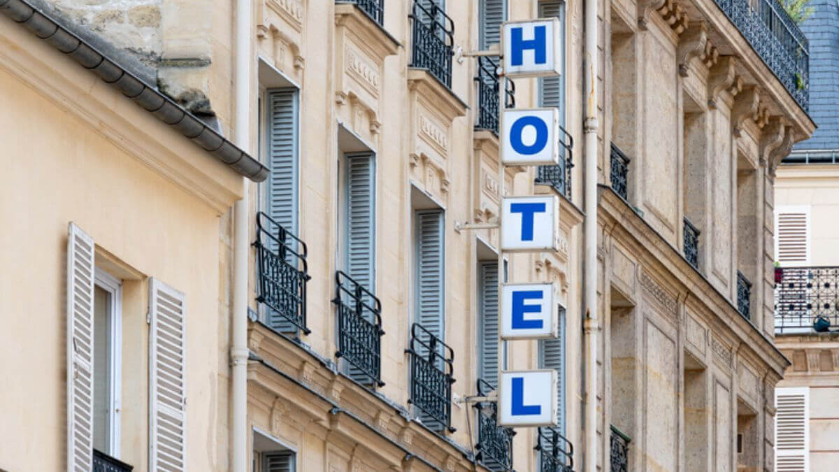 JO 2024 : « douche froide » pour les petits hôtels parisiens, qui n'attirent pas les touristes malgré d'énormes baisses de prix