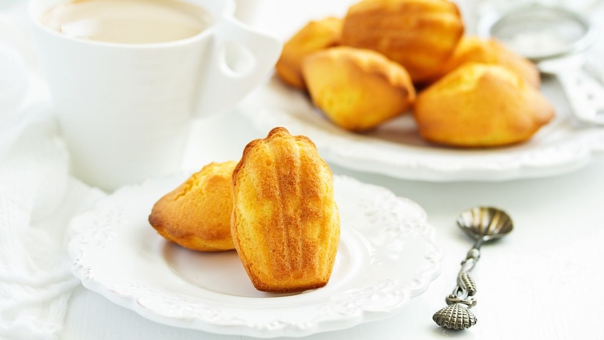 Suivez la recette du chef pâtissier Cédric Grolet pour obtenir des madeleines au miel irrésistibles