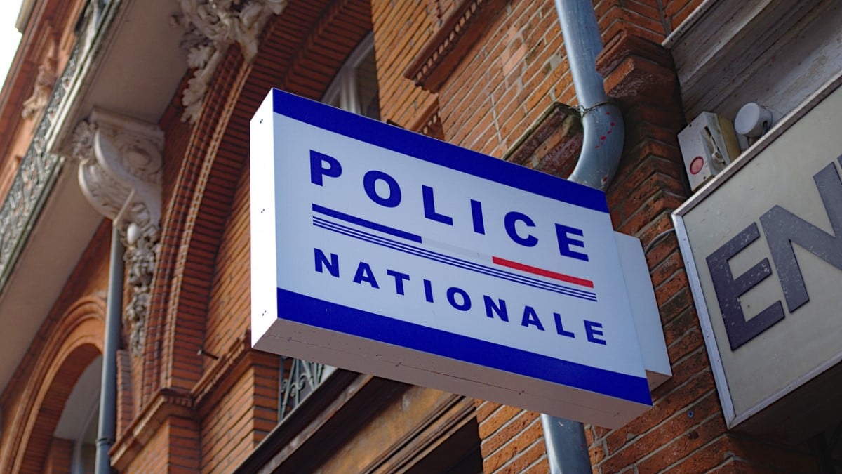 L'enseigne de la police nationale