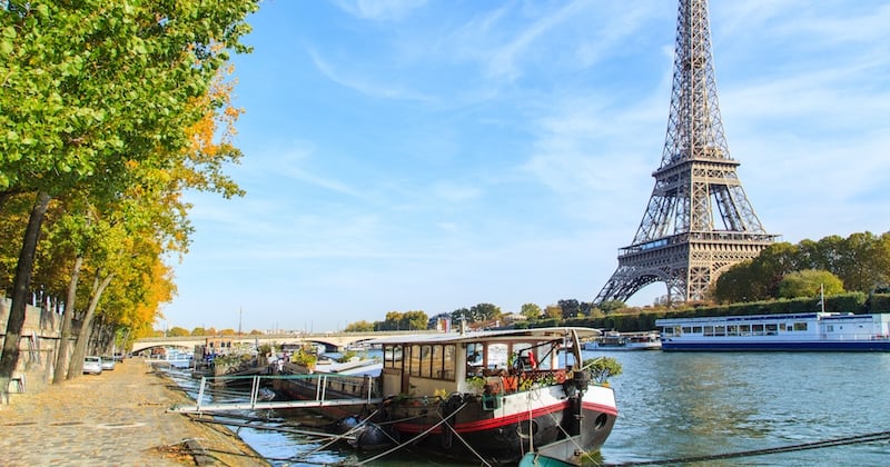 Alerte bon plan : cet hiver, dégustez une raclette à bord d'une péniche !