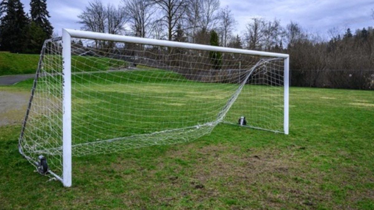 Mort de 4 footballeuses, frappées par la foudre en plein match