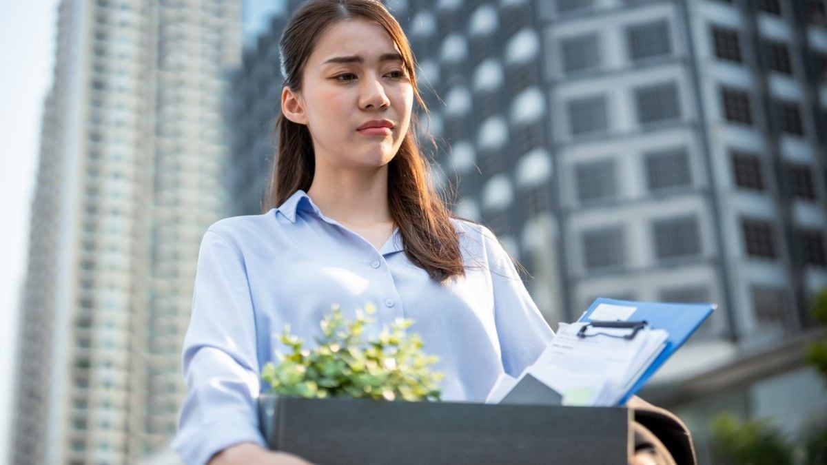 Ce métier exercé par 98% de femmes va disparaître avec l'IA, faites-vous partie des 5 millions de Français qui devront changer de travail ?