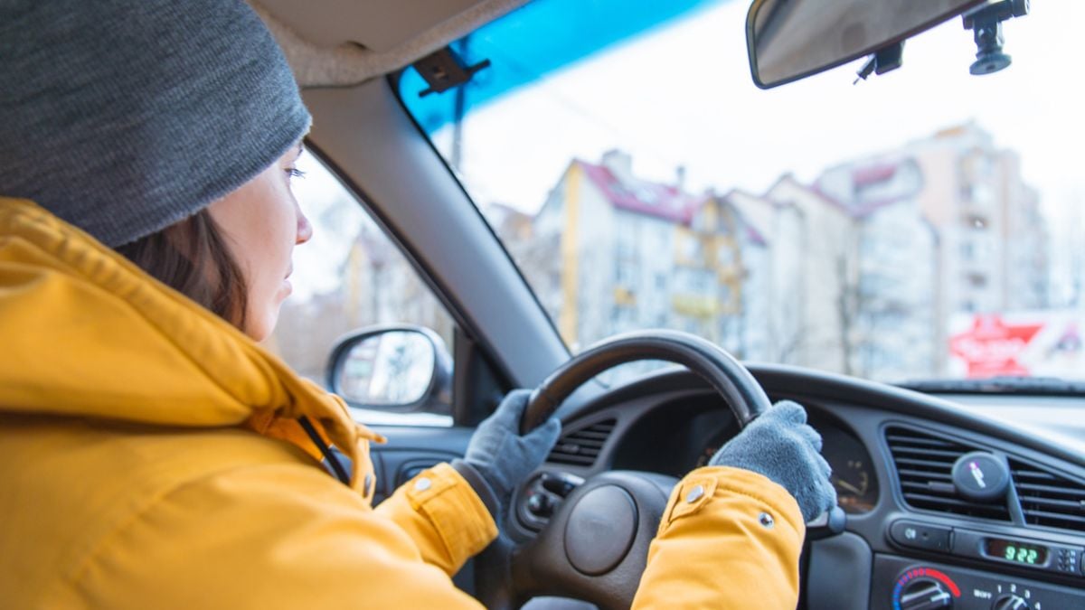 Vous risquez 6000 euros d'amende si vous conduisez avec ce vêtement en hiver