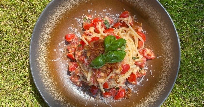 Spaghetti pomodorini et guanciale