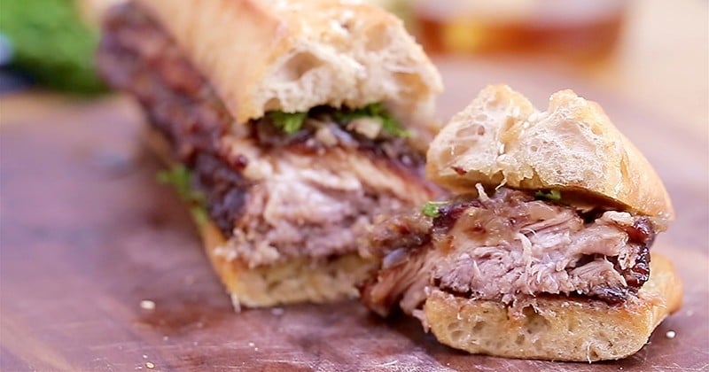 Le sandwich de ribs géant, à dévorer entre amis à l'apéro  !