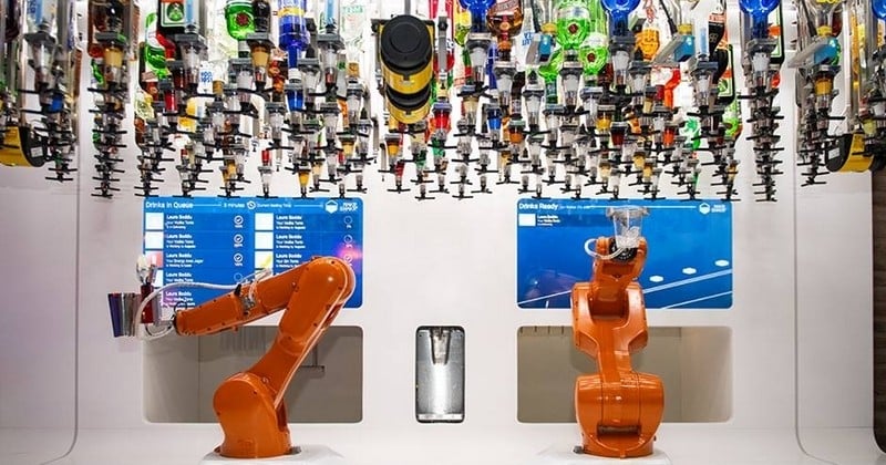 À Strasbourg, un bar avec le premier «robot barman» a ouvert