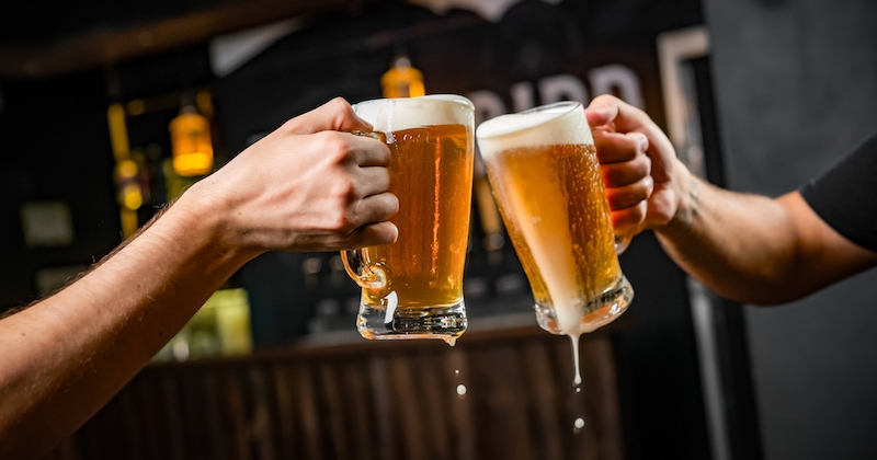 Boire de la bière pour échapper à la maladie d'Alzheimer ? C'est ce qu'affirme cette étude (très sérieuse) !